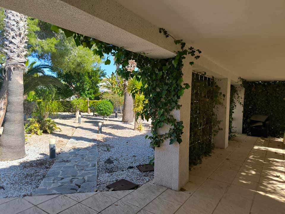 Second view of the villa interior, La siesta