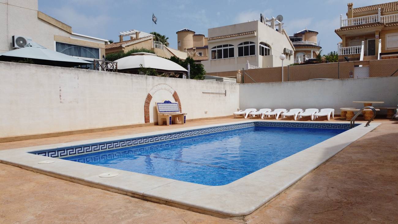 Building detail of the duplex in Centro, Torrevieja (view 31)