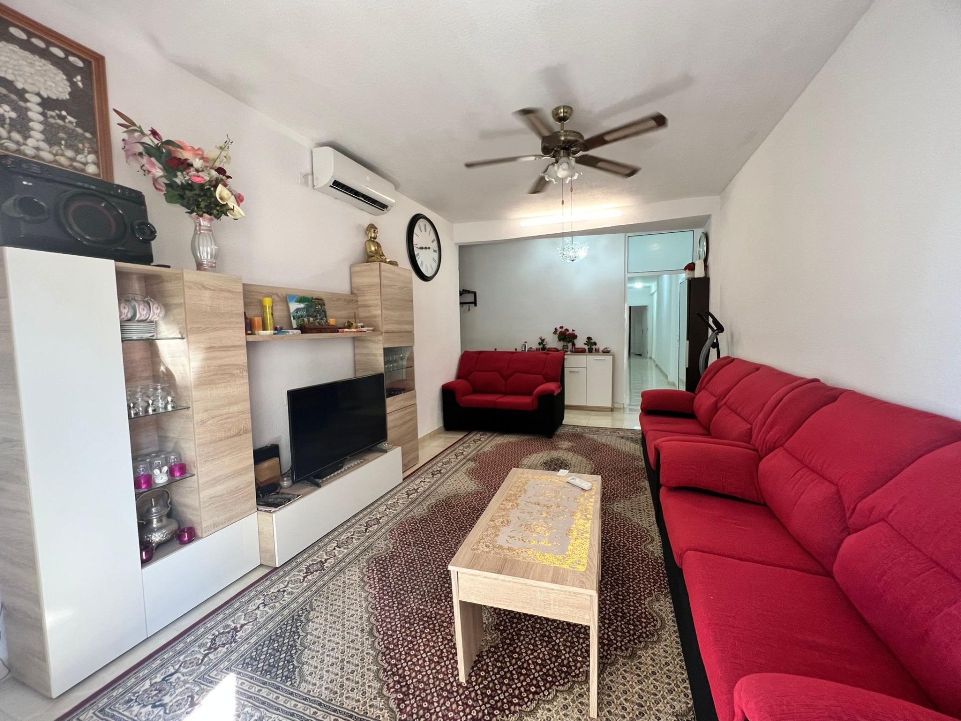 Living area in 2-bedroom apartment, Paseo maritimo