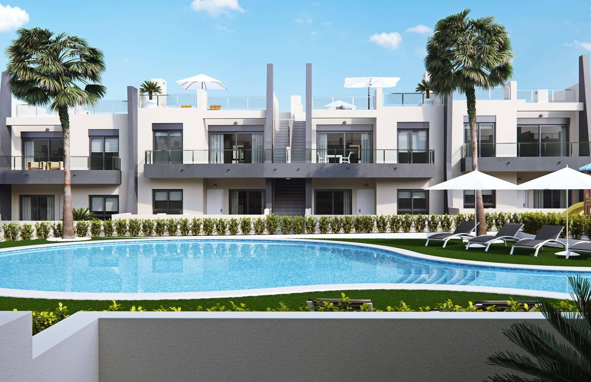 Bungalow for sale in La Torre de la Horadada, Pilar De La Horadada - exterior view of the residential building