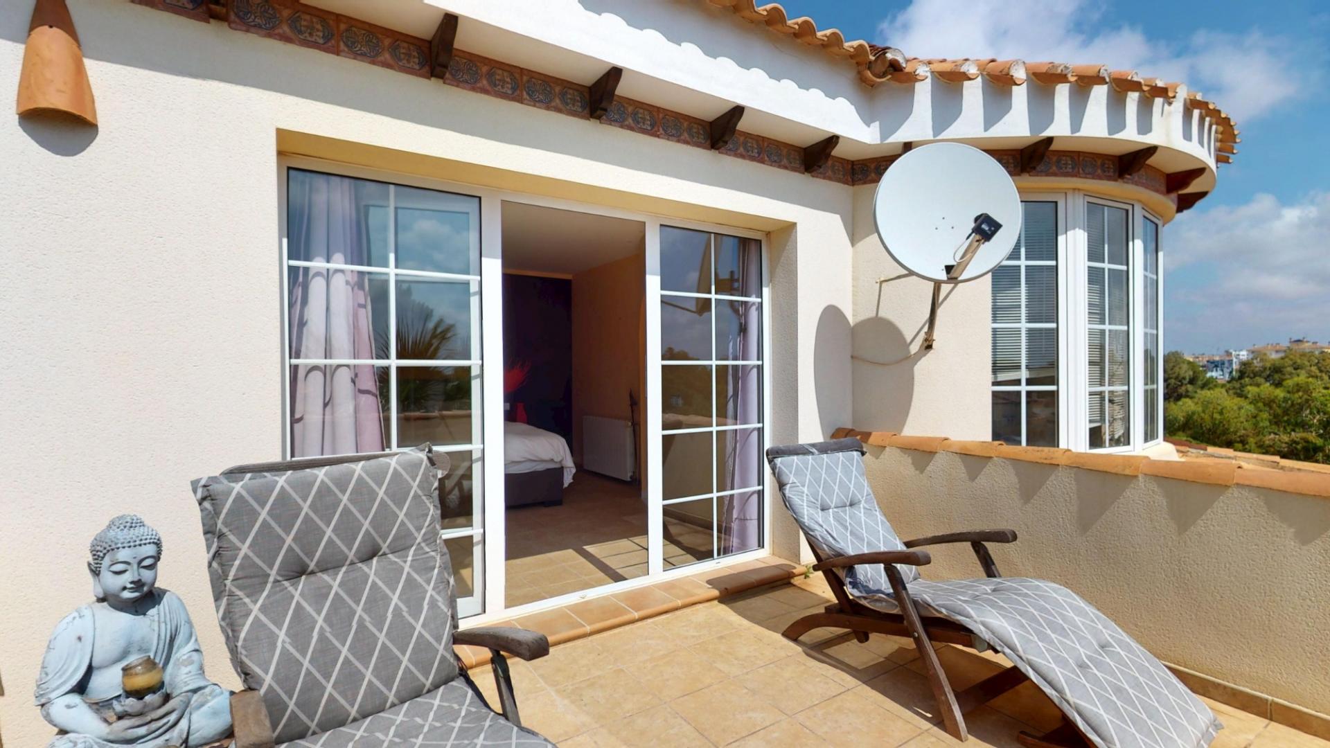 Entrance of the villa in La Zenia, Orihuela Costa (view 26)