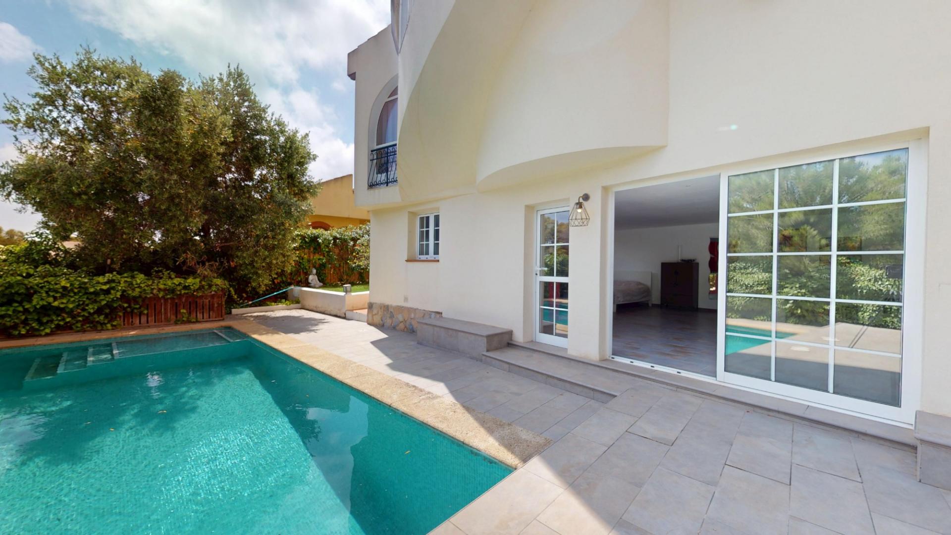 Street view of the villa in La Zenia, Orihuela Costa (view 28)