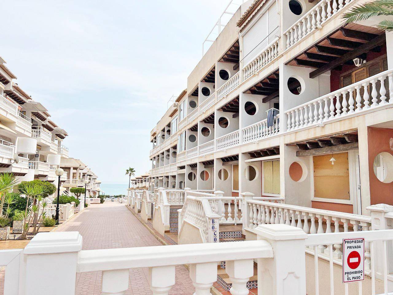 Parking area of the duplex in CERVANTES-PLAYA, Guardamar Del Segura (view 27)
