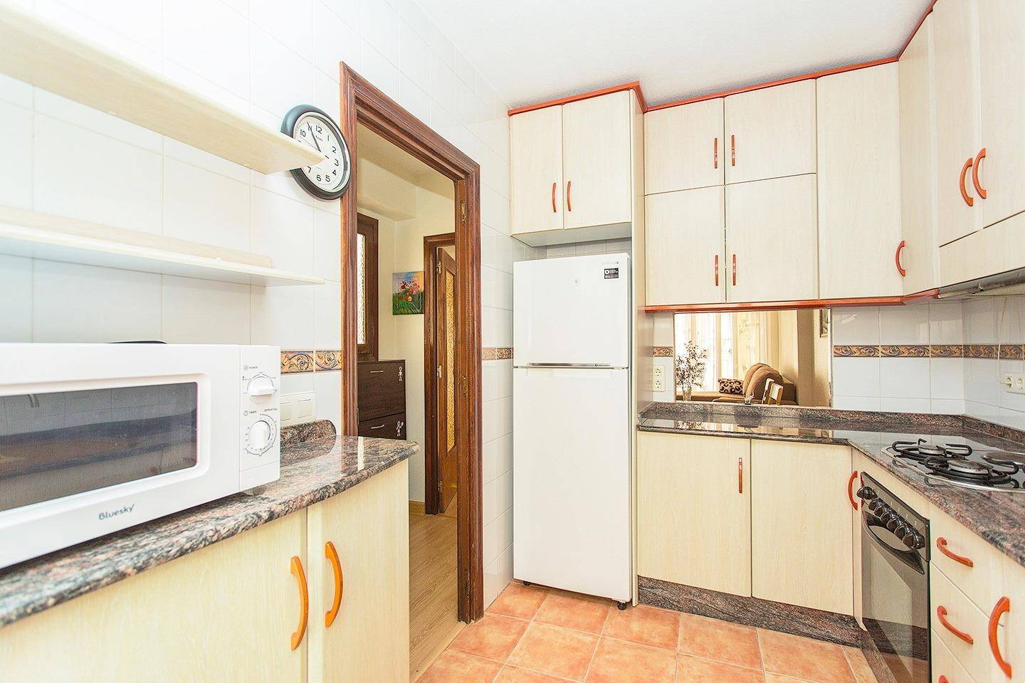 Entrance of the apartment in Playa del cura, Torrevieja (view 26)