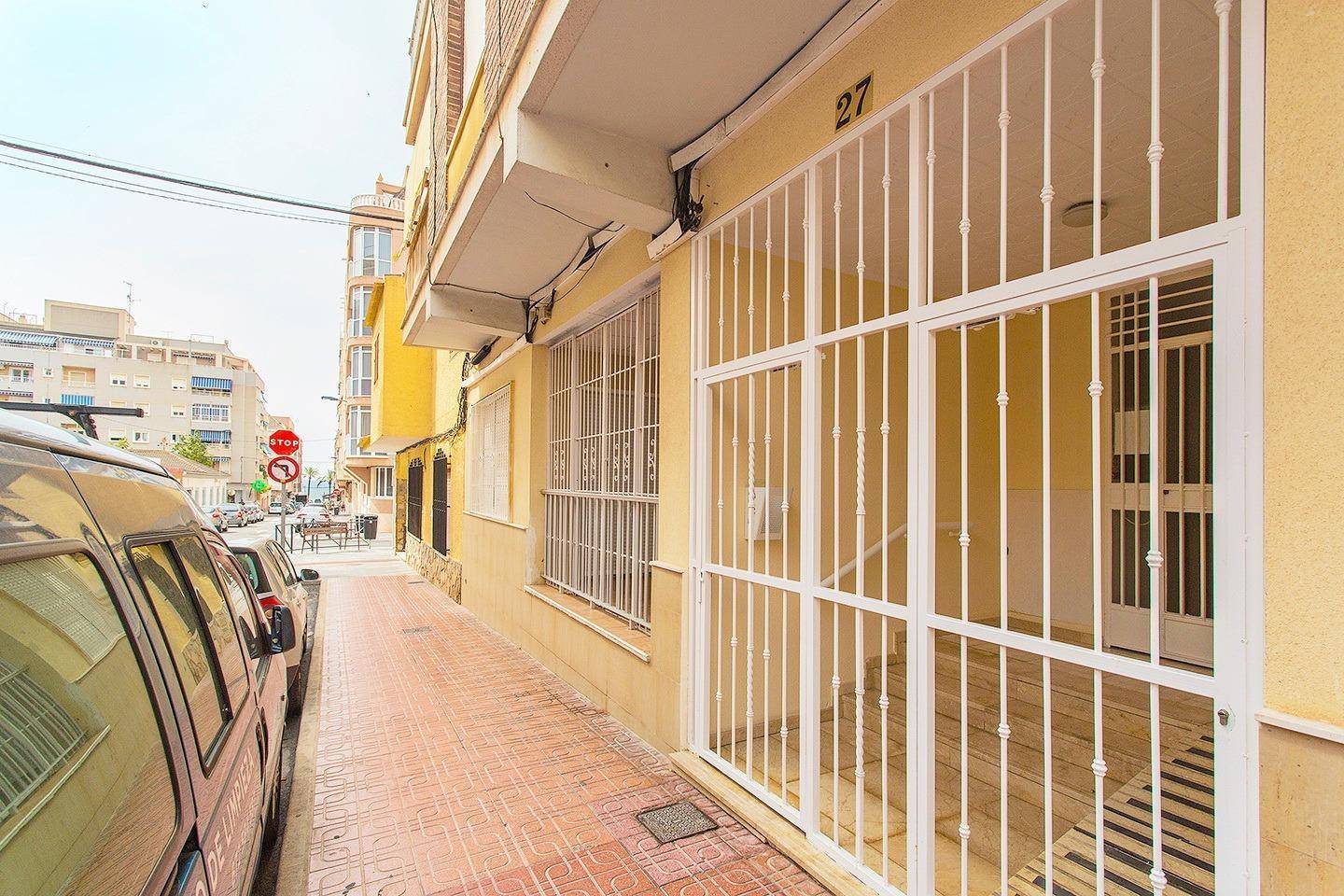 Hallway of the apartment in Playa del cura, Torrevieja (view 42)