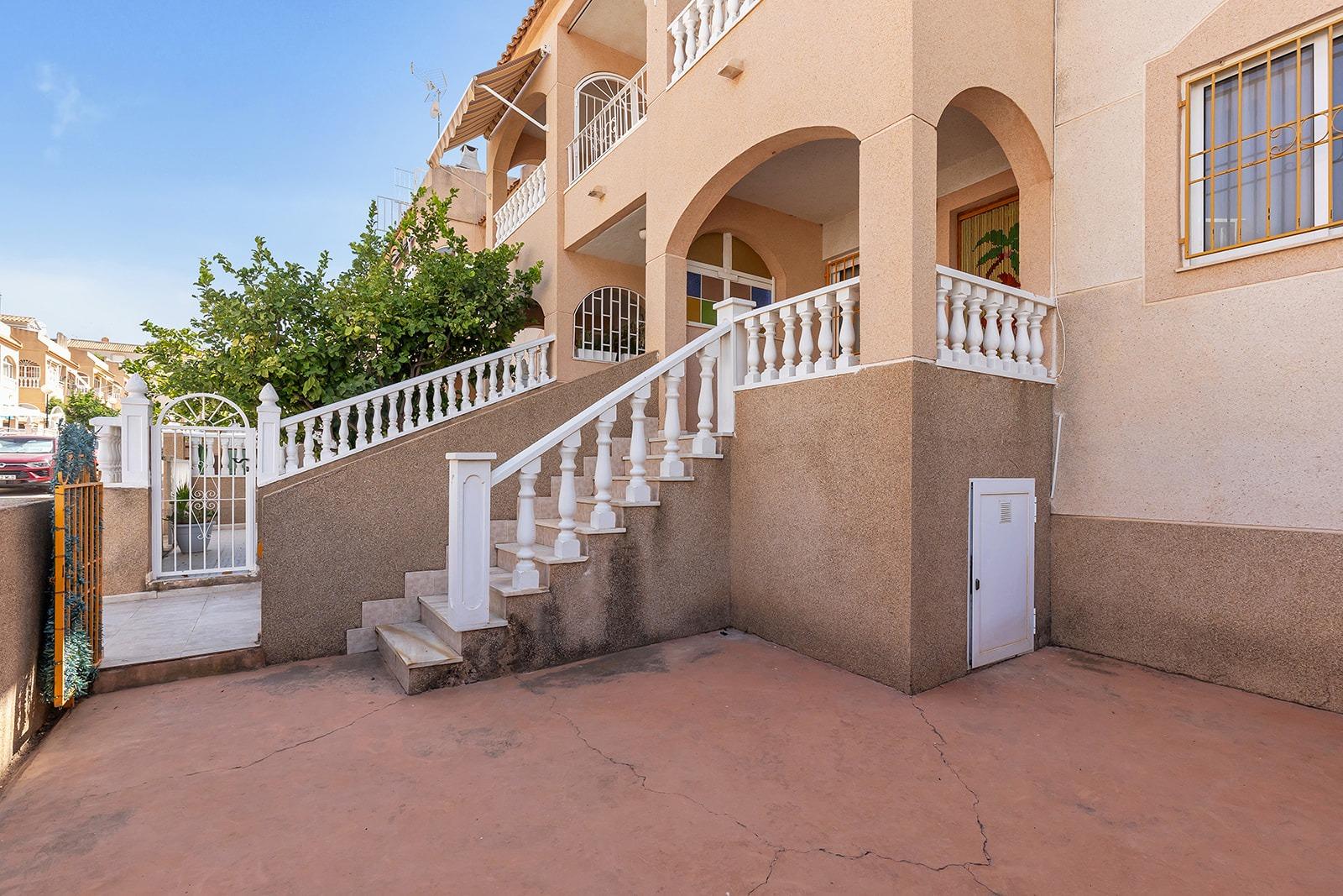 Living area in 2-bedroom bungalow, Los Balcones, Torrevieja