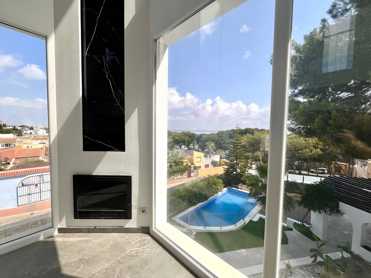 Entrance of the villa in La siesta, Torrevieja (view 26)