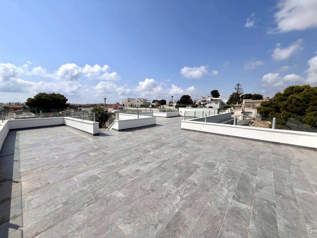 Neighbourhood view of the villa in La siesta, Torrevieja (view 29)