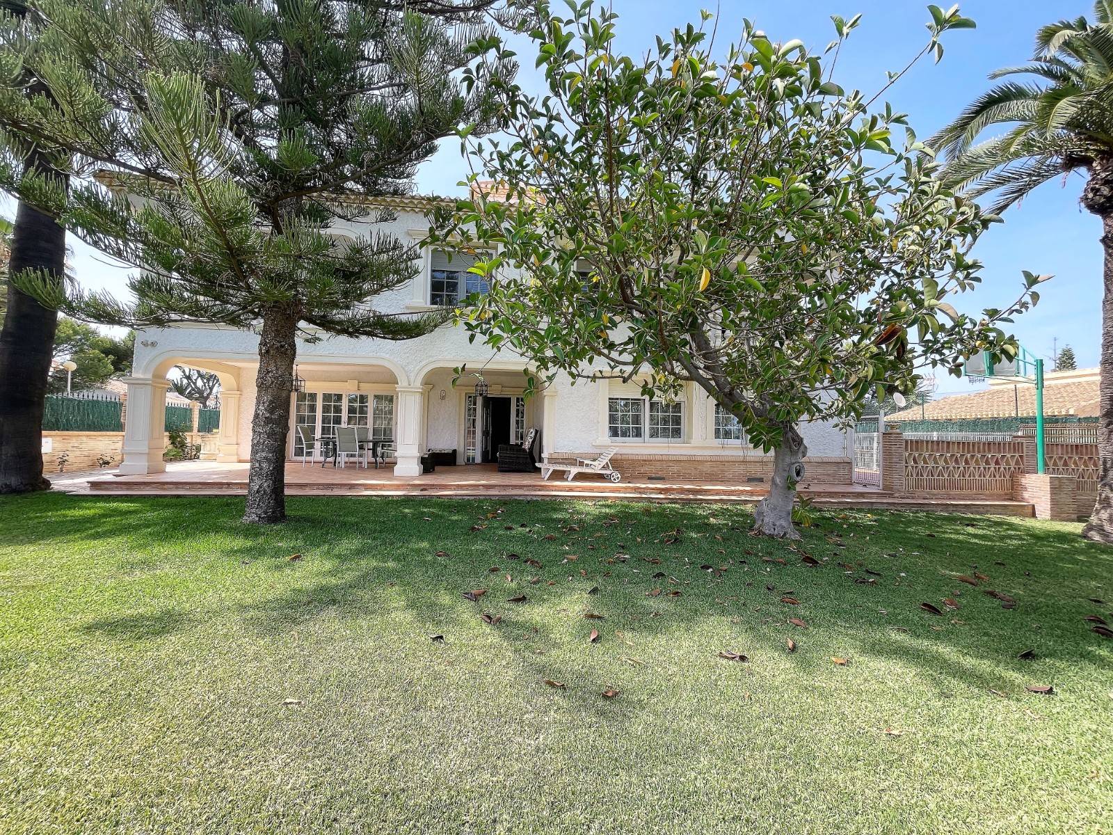 Living area in 8-bedroom villa, Cabo Roig