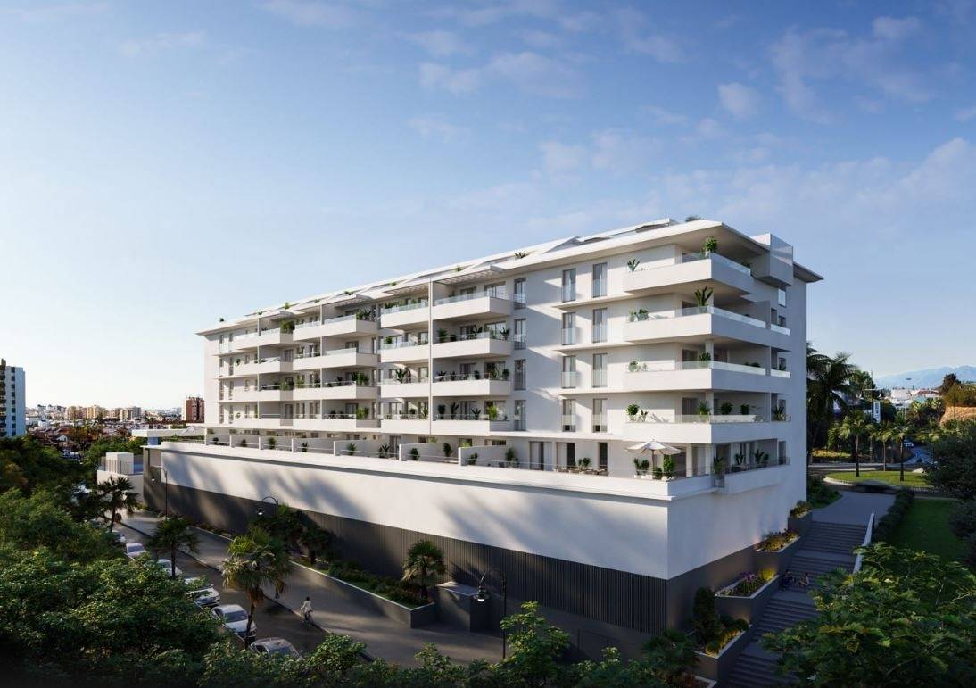 Apartment for sale in El Tejar, Fuengirola - exterior view of the residential building