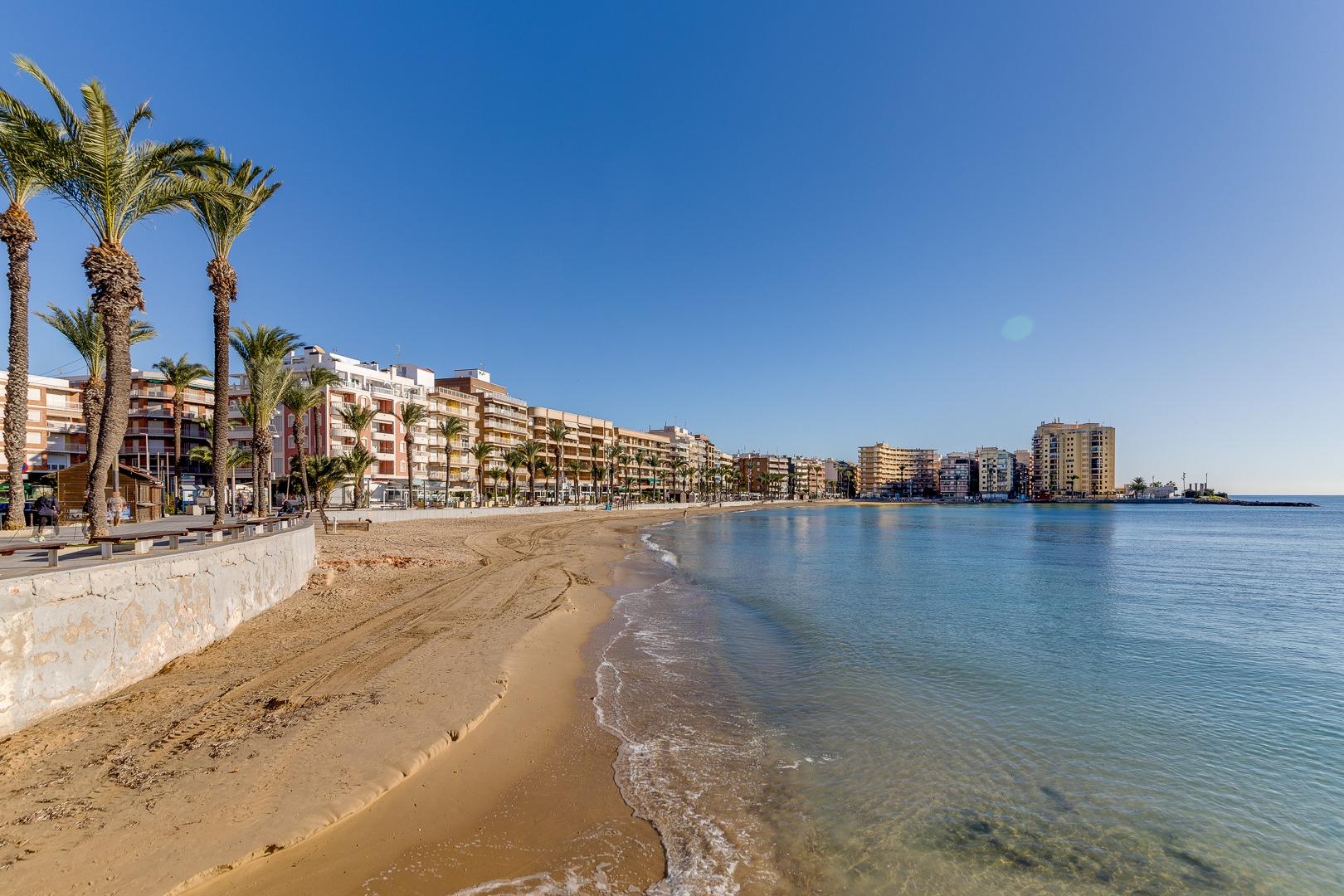 Street view of the apartment in Centro, Torrevieja (view 58)