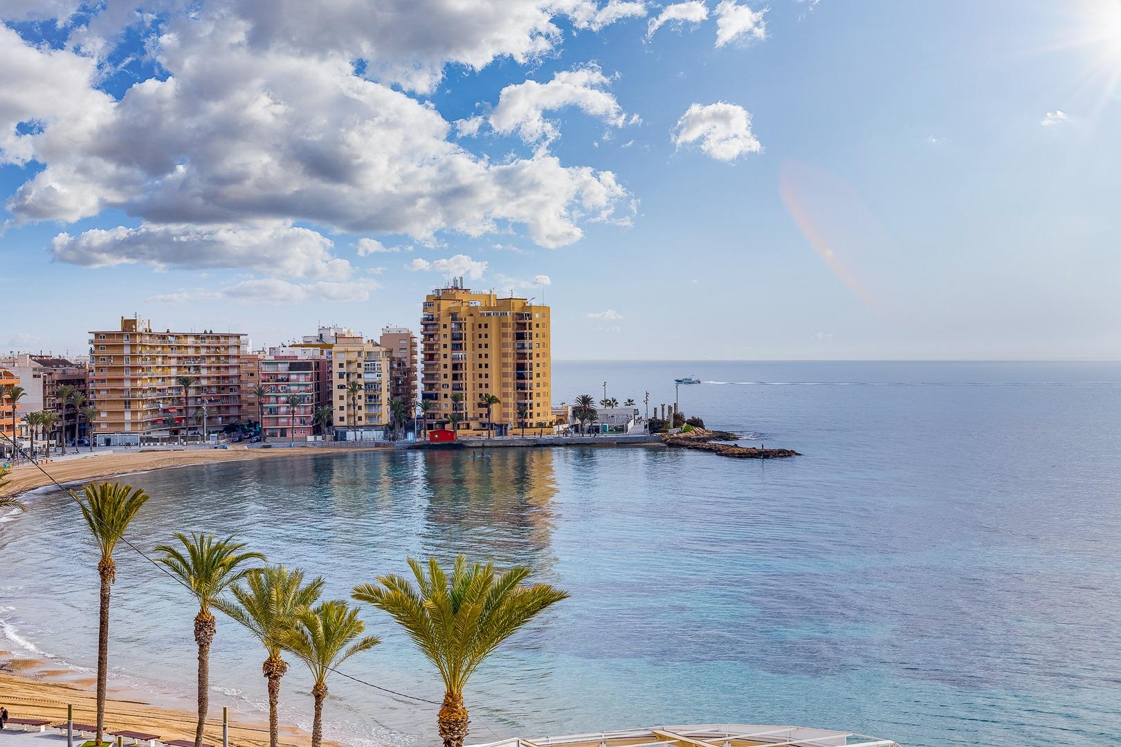 Neighbourhood view of the apartment in Centro, Torrevieja (view 59)