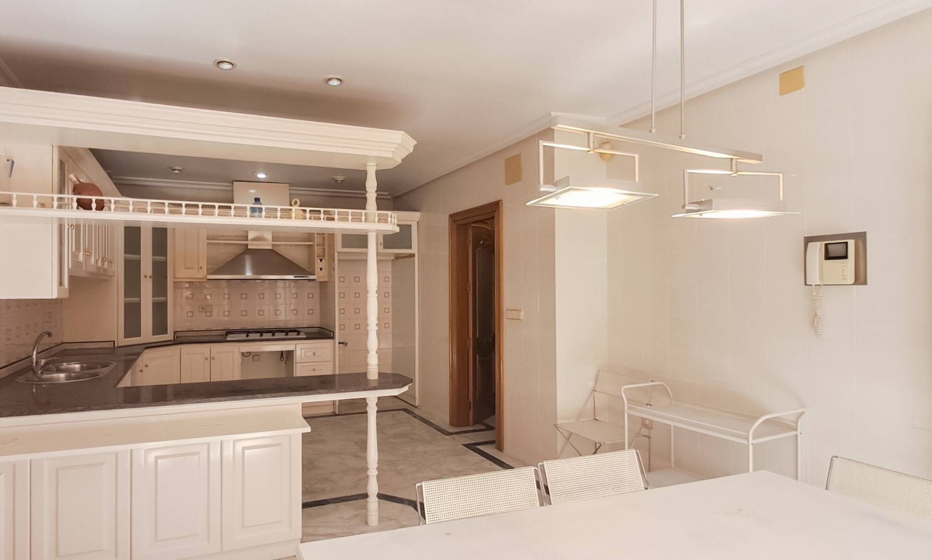 Another interior view of the penthouse, Lo Pagán