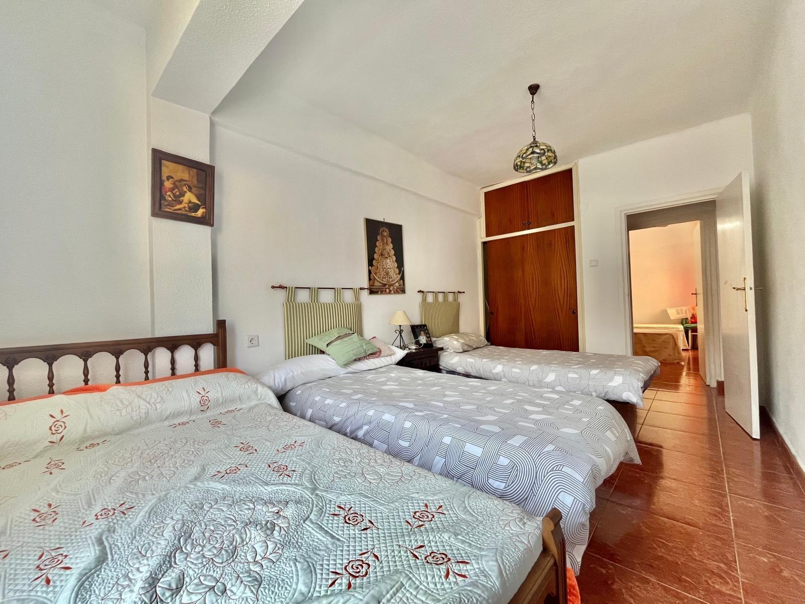 Additional room in apartment, Estacion de autobuses