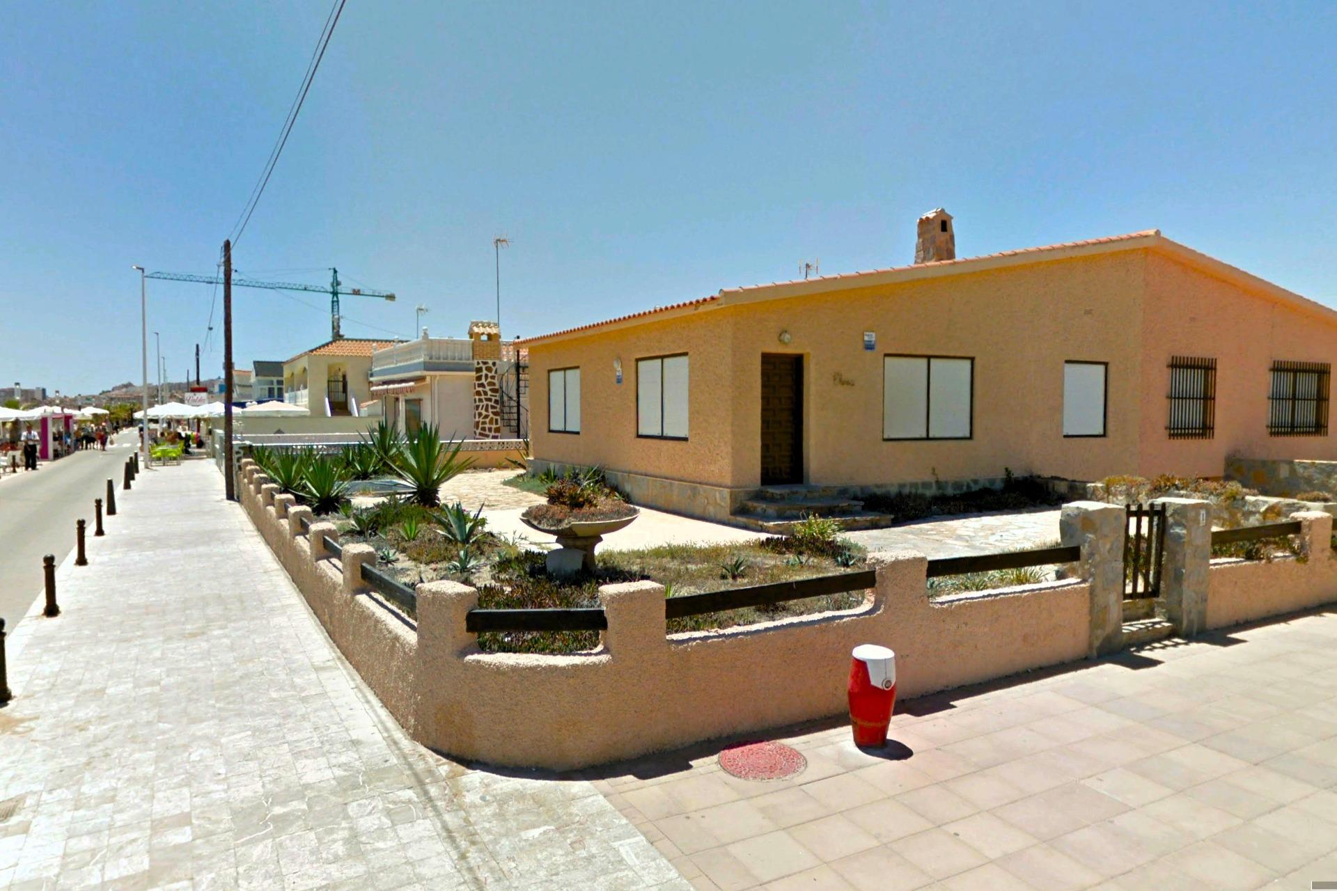 Garden and terrace area of villa in La Mata, Torrevieja