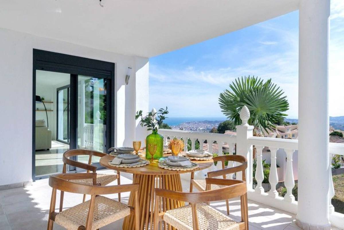 Parking area of the villa in Riviera del sol, Mijas