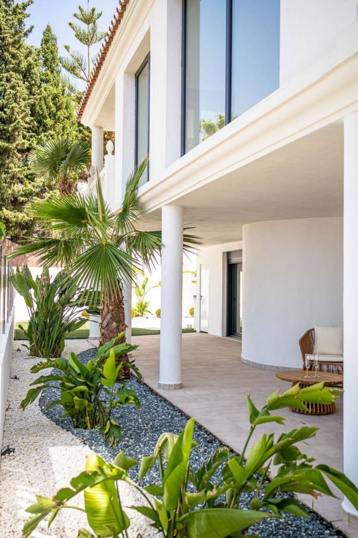 Hallway of the villa in Riviera del sol, Mijas (view 22)