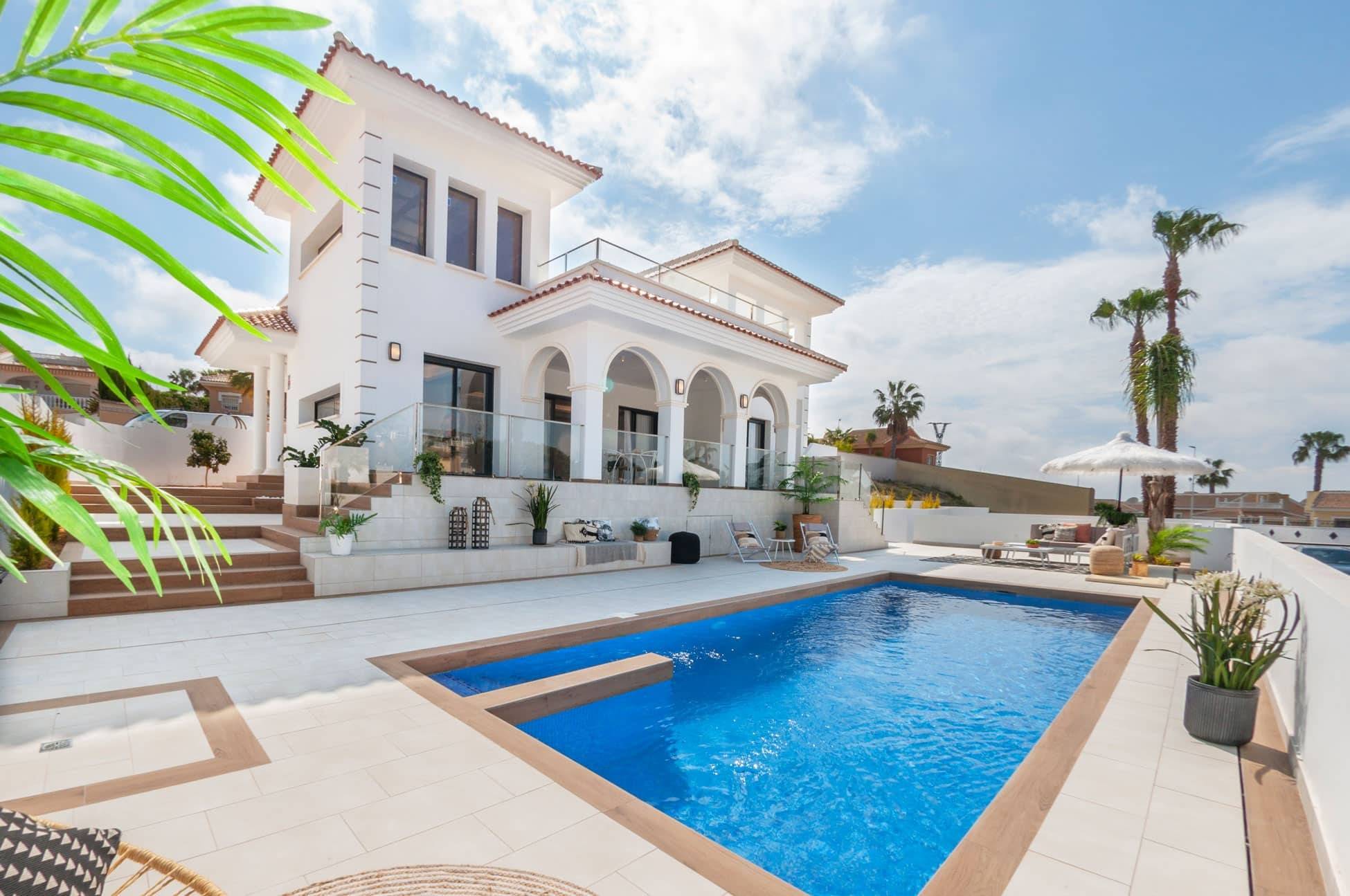Living area in 3-bedroom villa, Doña Pepa