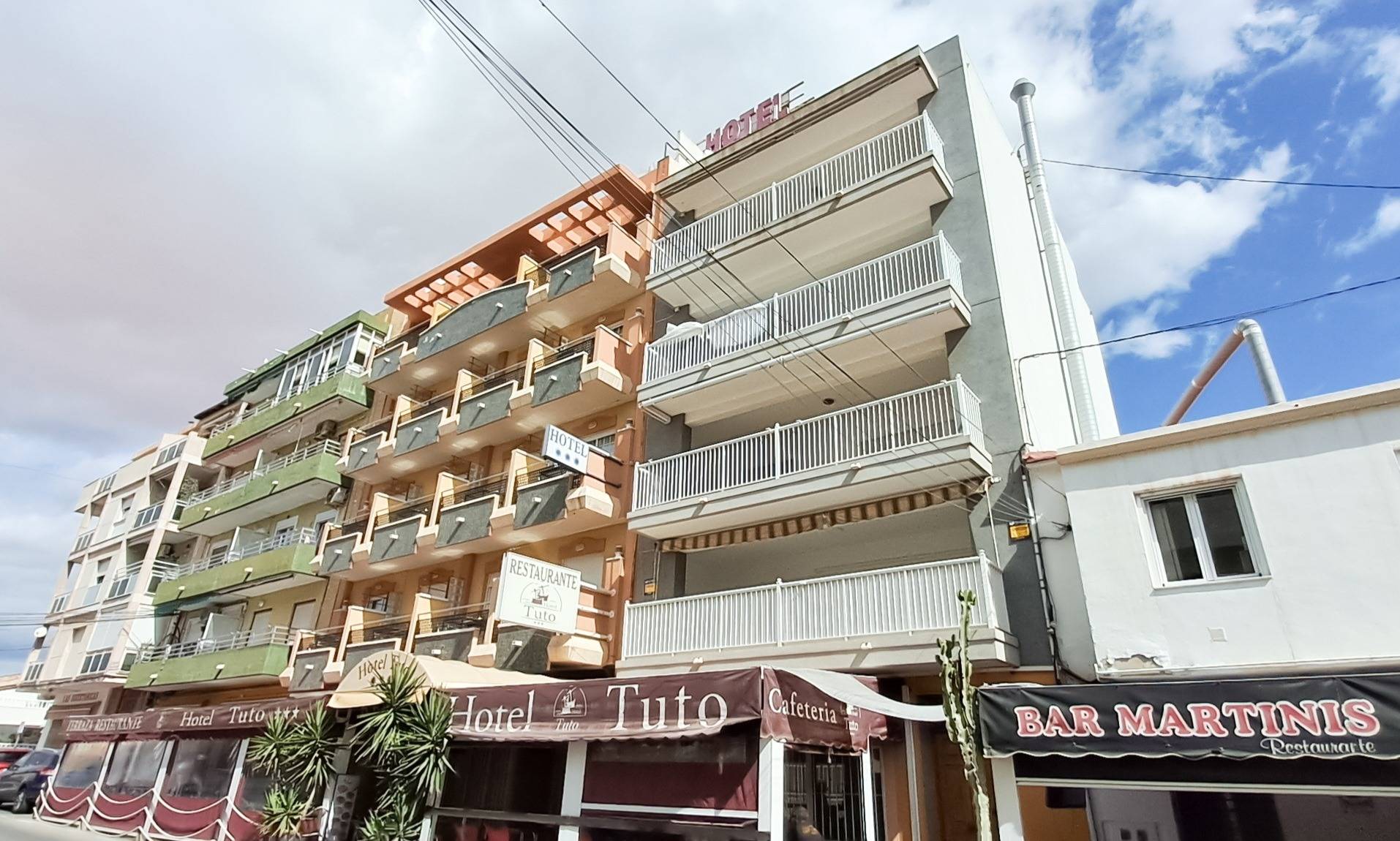 Entrance of the penthouse in Playa de los Naufragos, Torrevieja (view 26)
