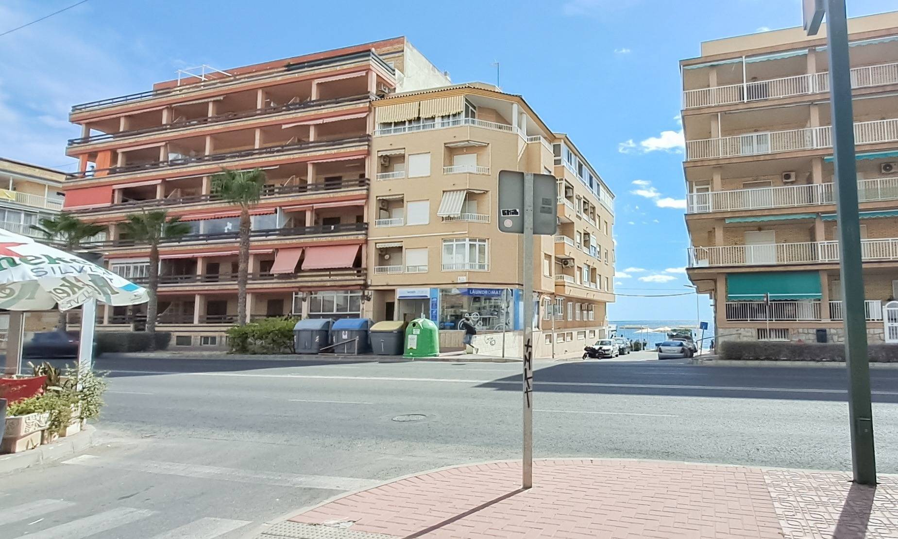 Street view of the penthouse in Playa de los Naufragos, Torrevieja (view 28)