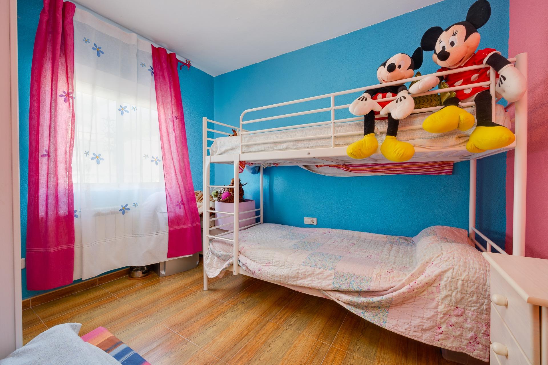 Interior hallway connecting bedrooms