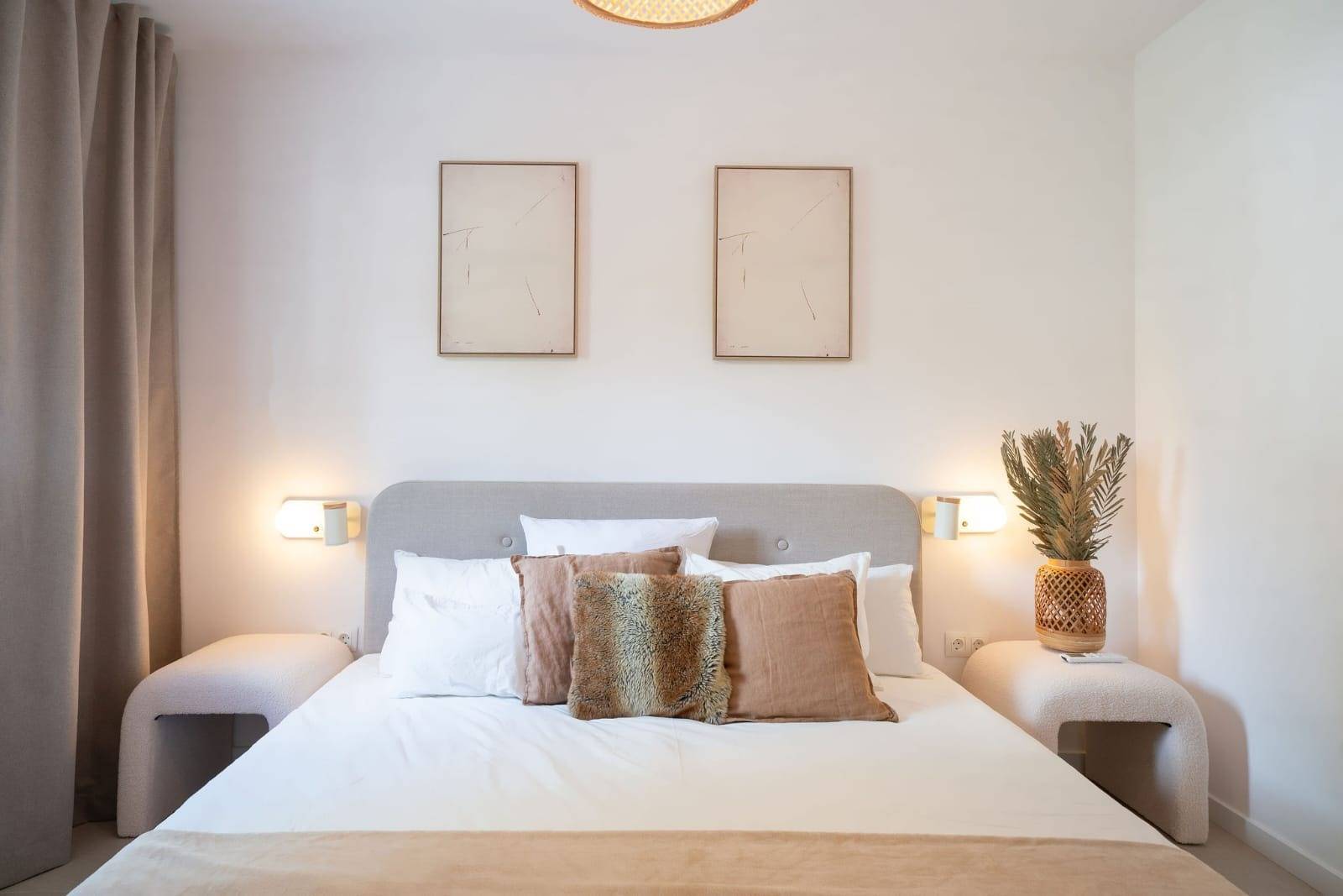 Second view of the townhouse interior, Arroyo de la miel