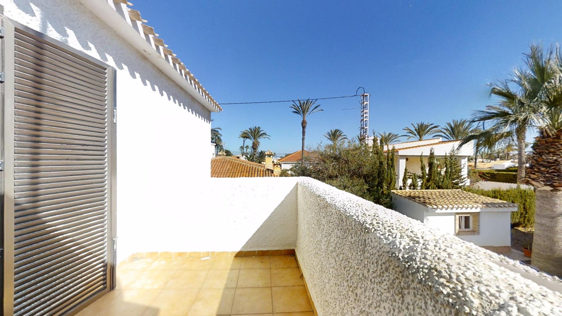 Terrace area of villa in Cabo Roig, Cabo Roig (view 32)