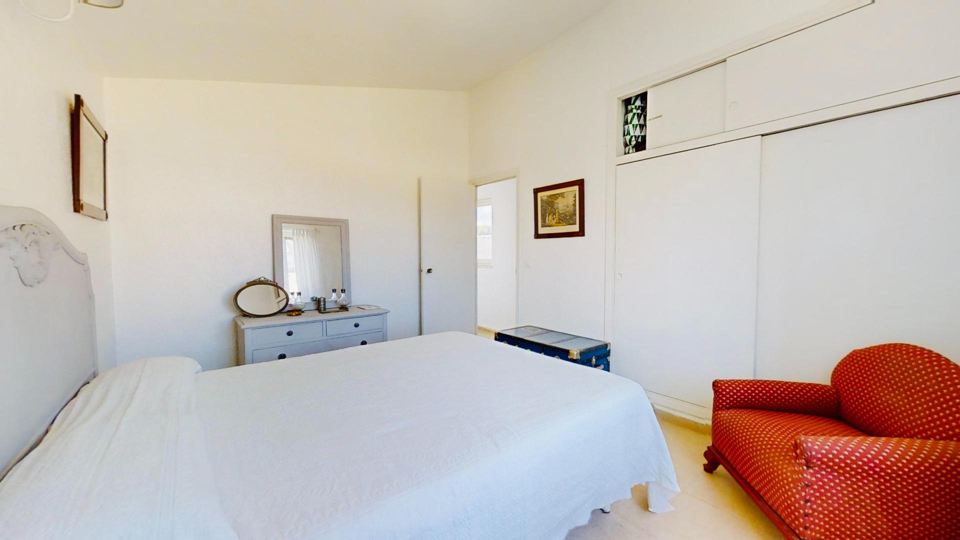 Bedroom in 5-bedroom villa, Cabo Roig (view 38)