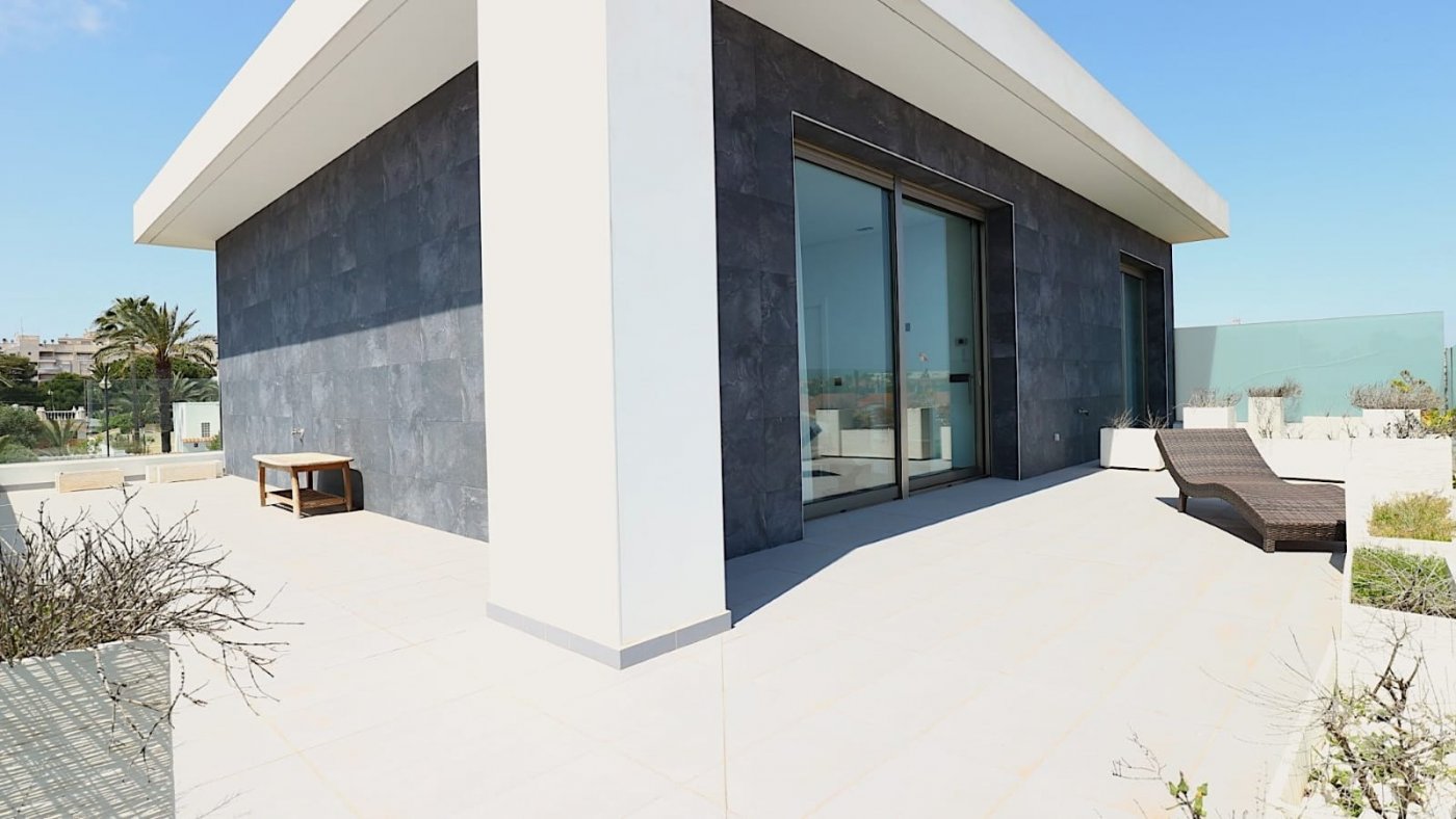Street view of the villa in Los Angeles, Torrevieja (view 28)