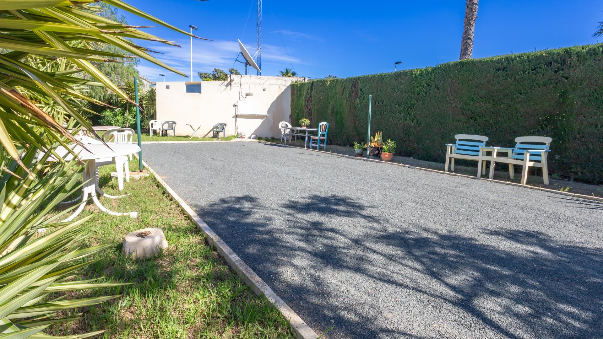 Entrance of the villa in La Siesta, Torrevieja (view 26)