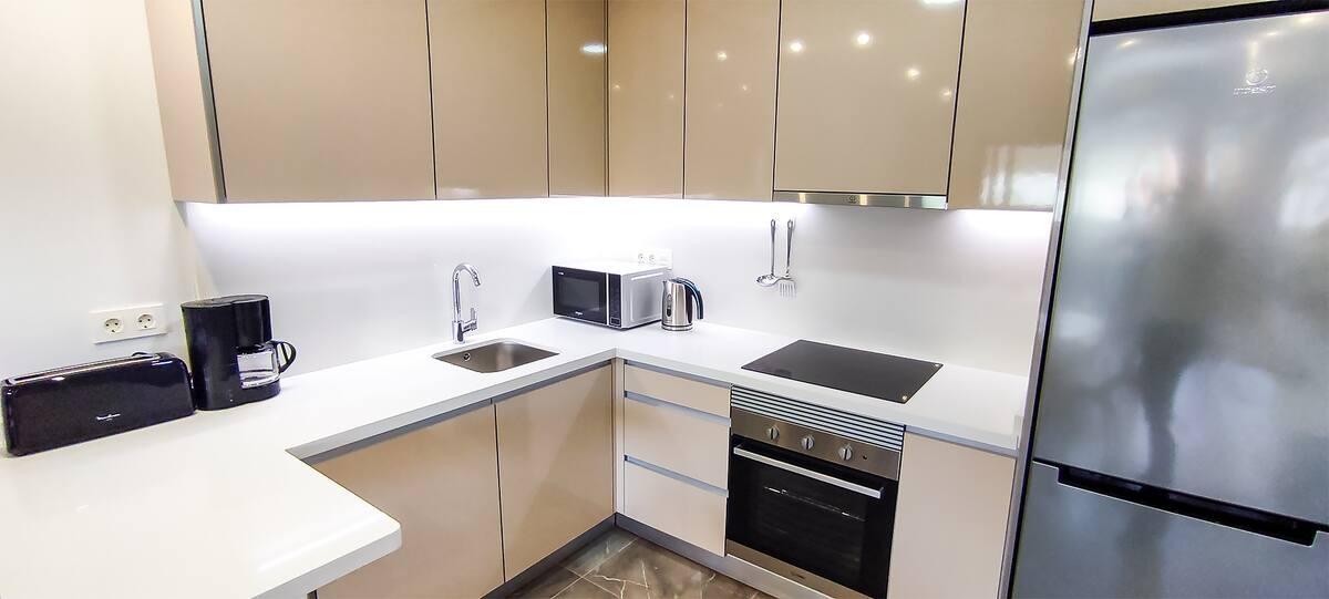 Living area in 4-bedroom apartment, Centro