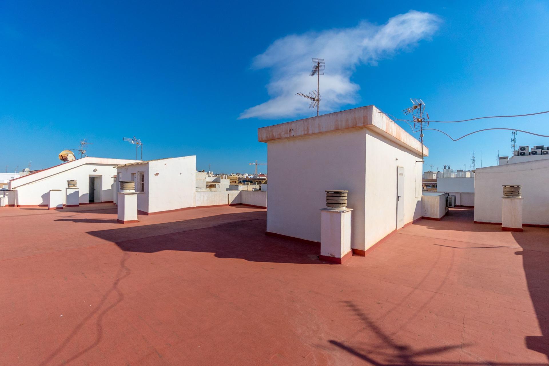 Hallway of the apartment in Torrevieja, Torrevieja (view 22)