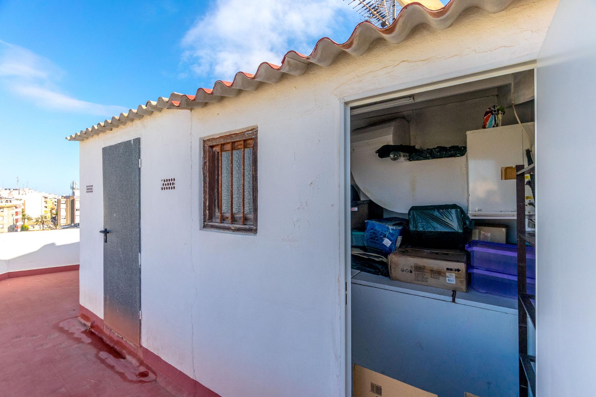 Utility room of the apartment in Torrevieja, Torrevieja (view 24)