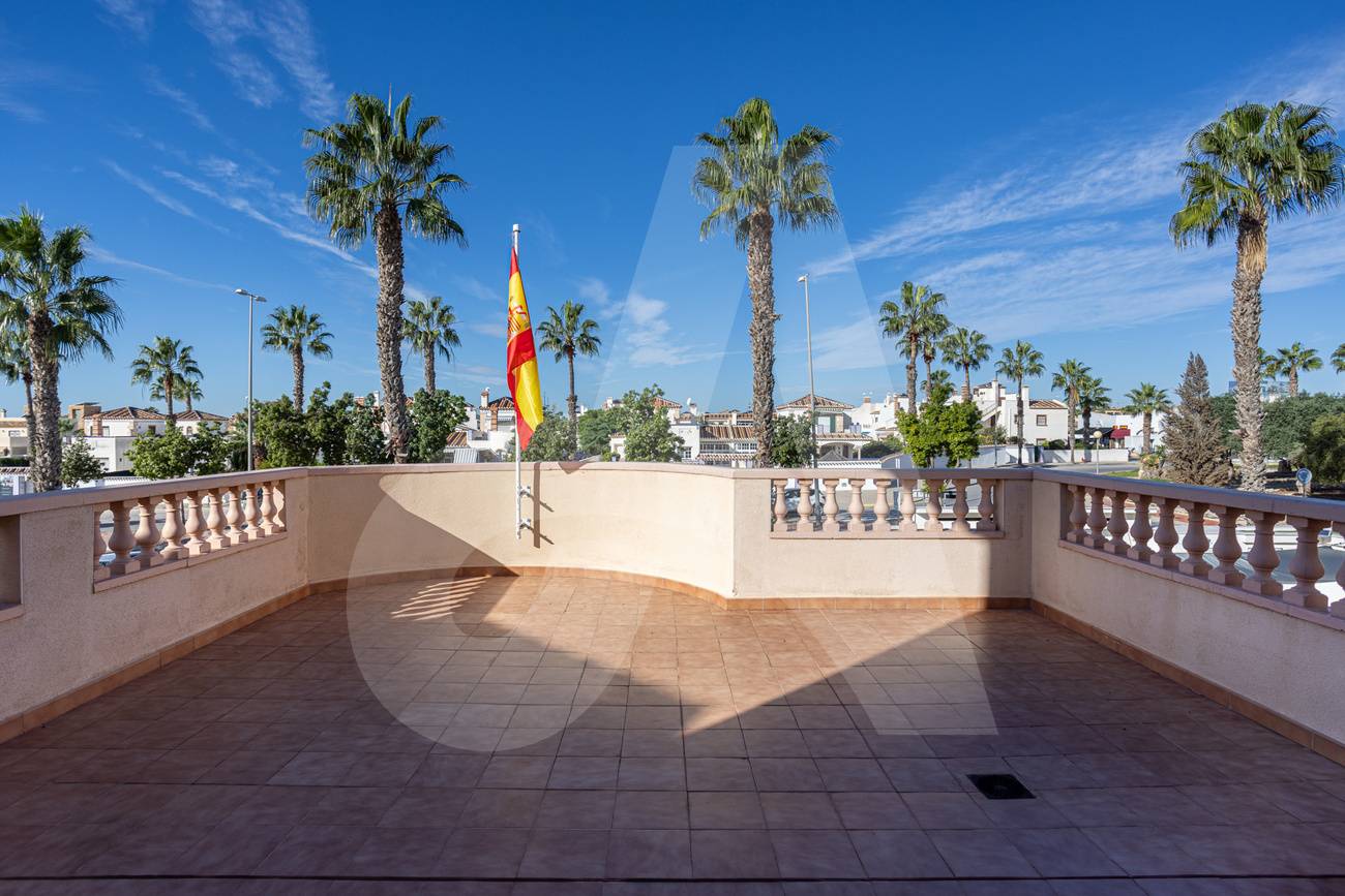 Street view of the villa in El Edén, Guardamar Del Segura (view 28)