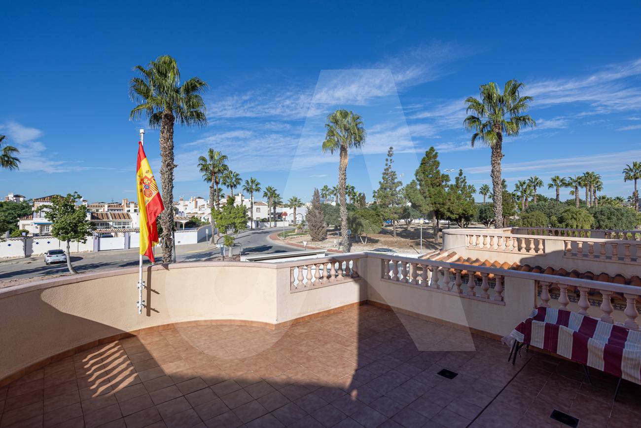 Neighbourhood view of the villa in El Edén, Guardamar Del Segura (view 29)