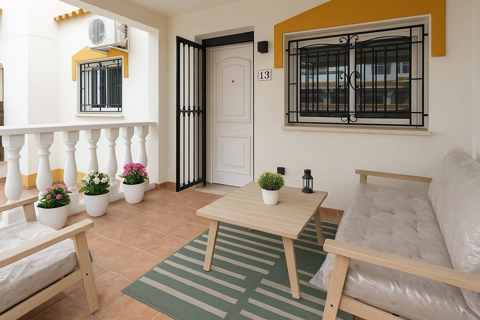 Bedroom in 3-bedroom villa, Urbanización Perla del Mar