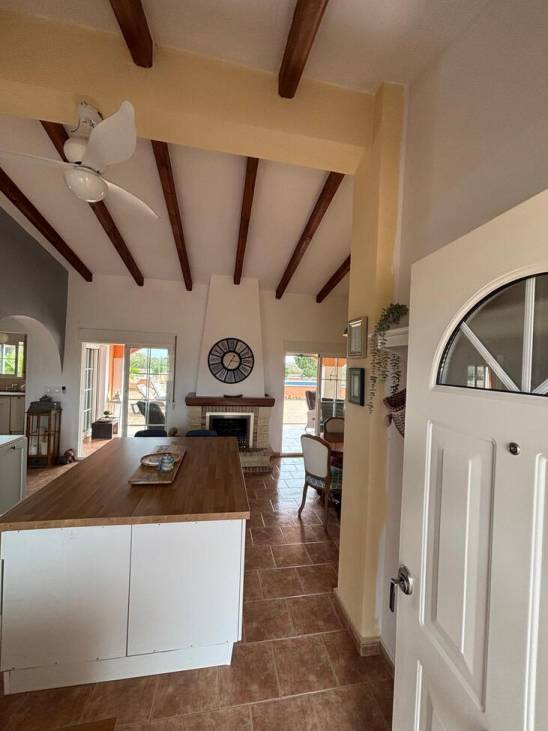 Street view of the country house in Comunidad valenciana, Dolores