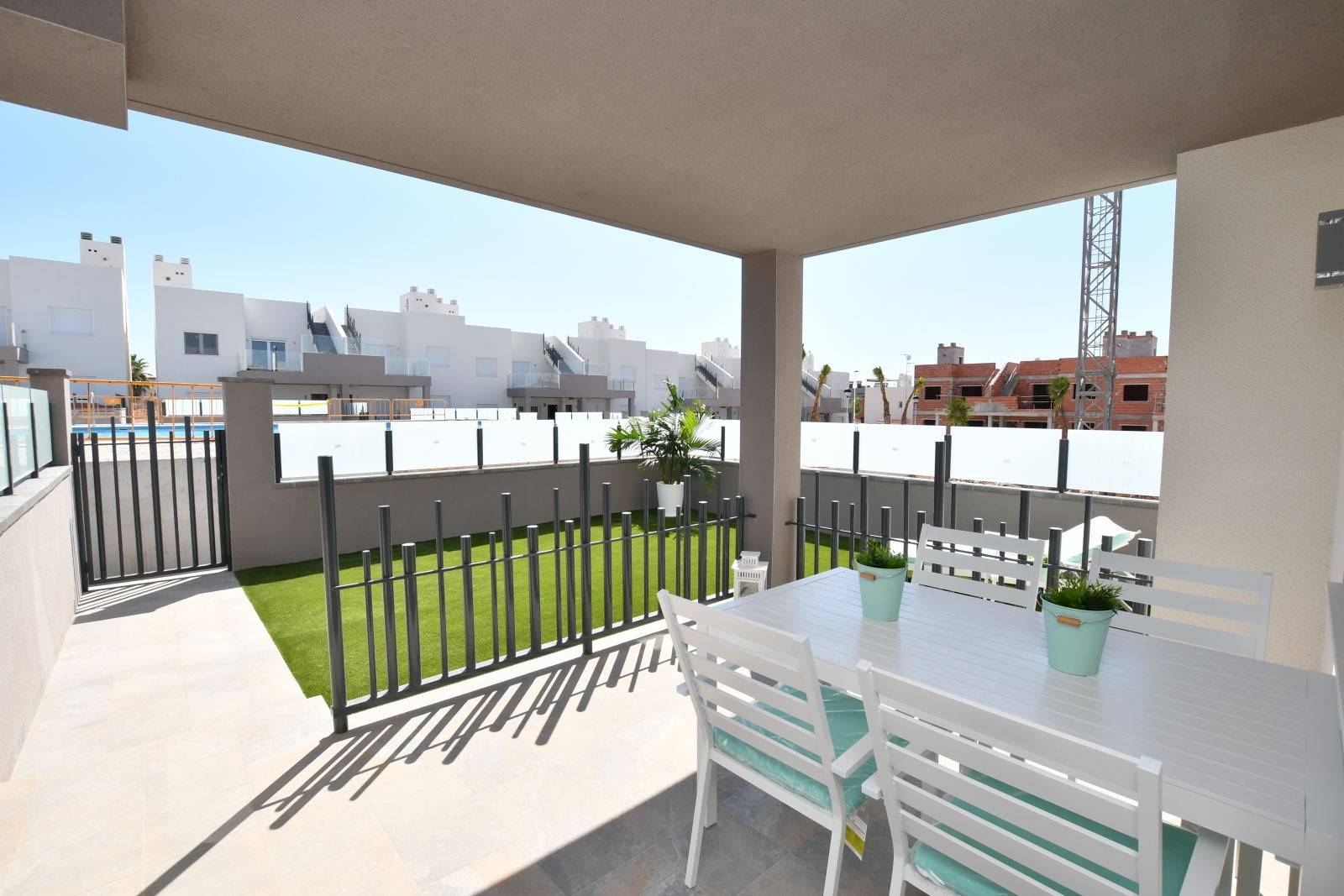 Living area in 2-bedroom bungalow, La cañada