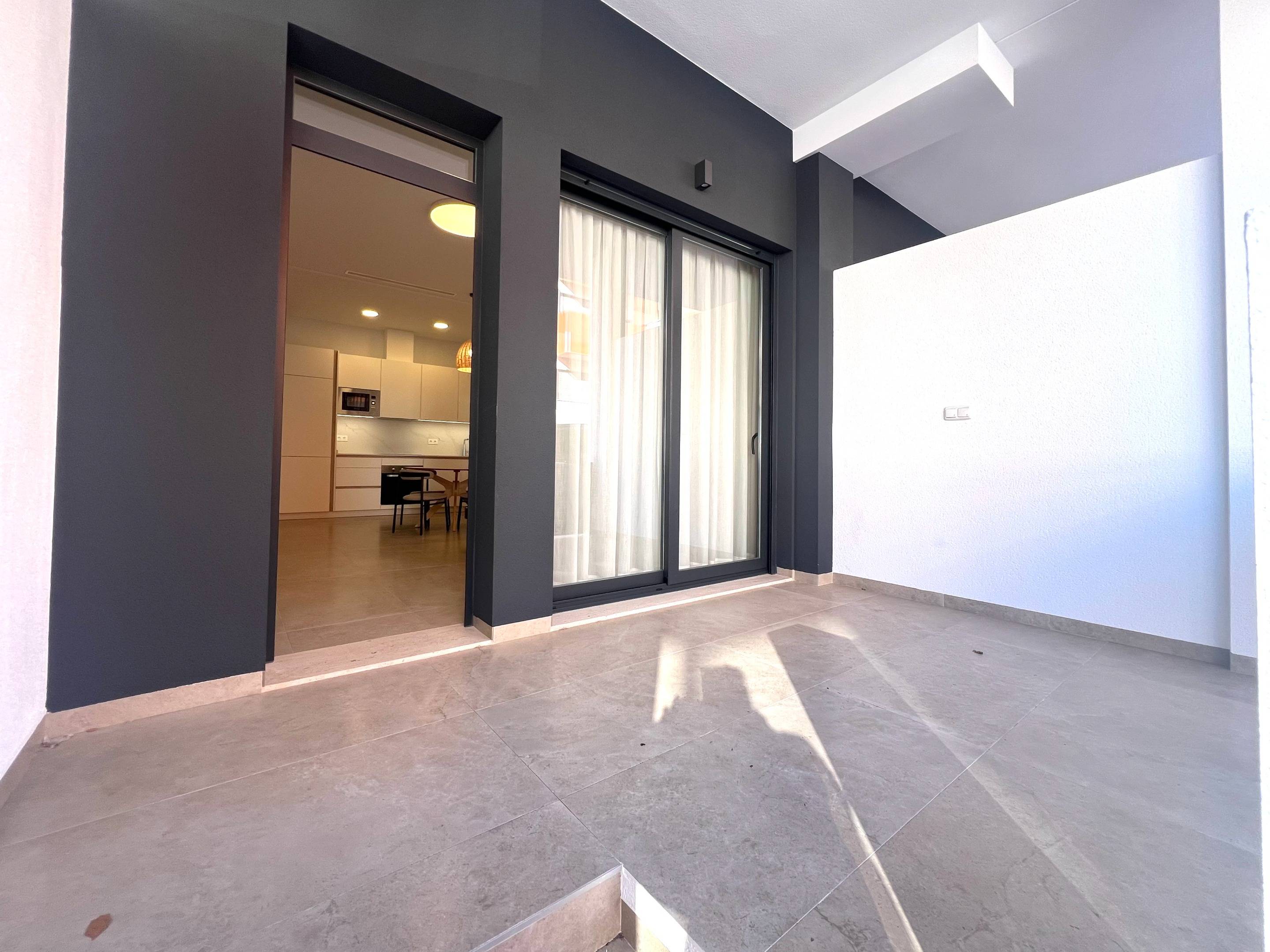 Entrance of the apartment in Centro, Torrevieja (view 26)