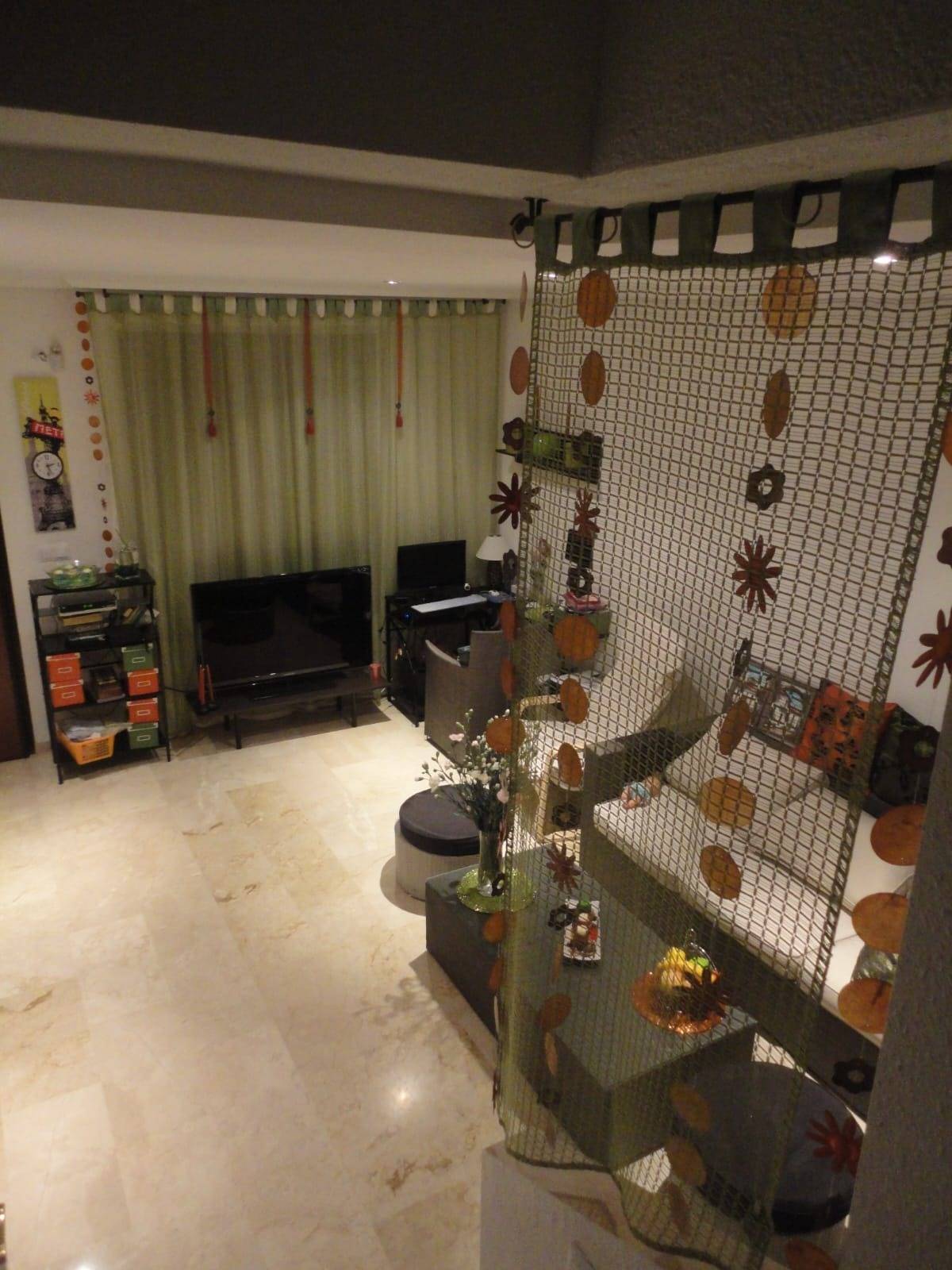 Bathroom in duplex, PAU 8