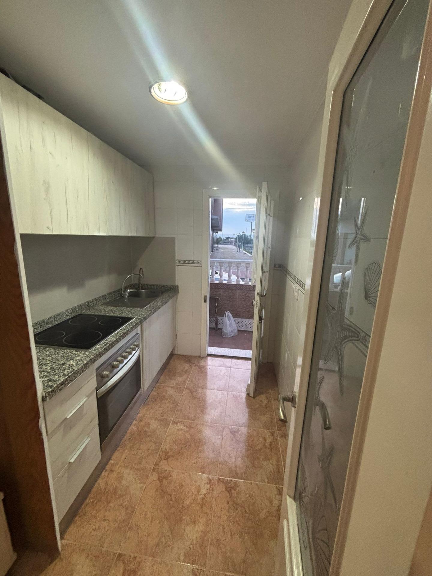 Side passage of villa in Carrefour, Torrevieja