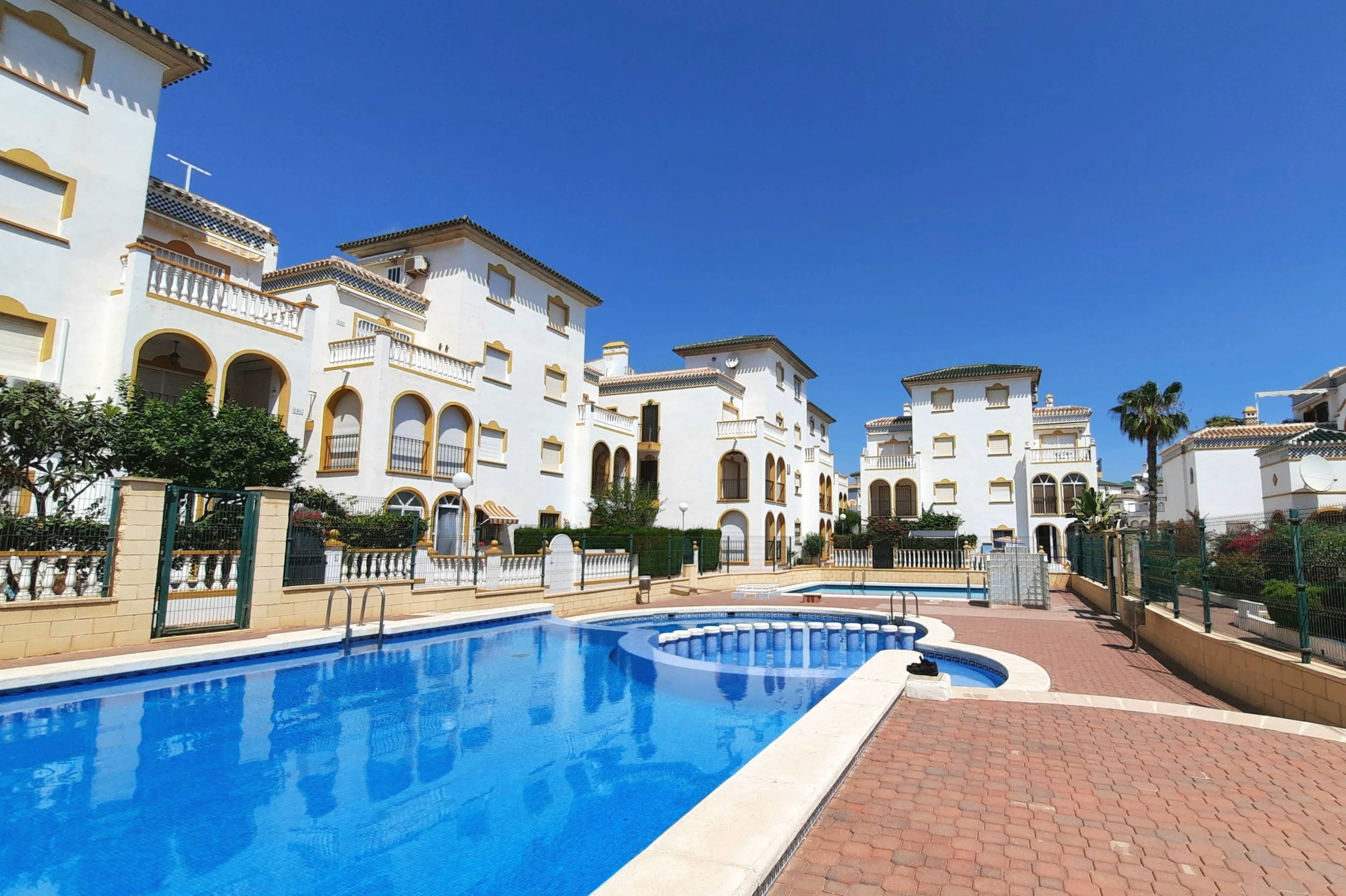 Building detail of the bungalow in La Mata, Torrevieja