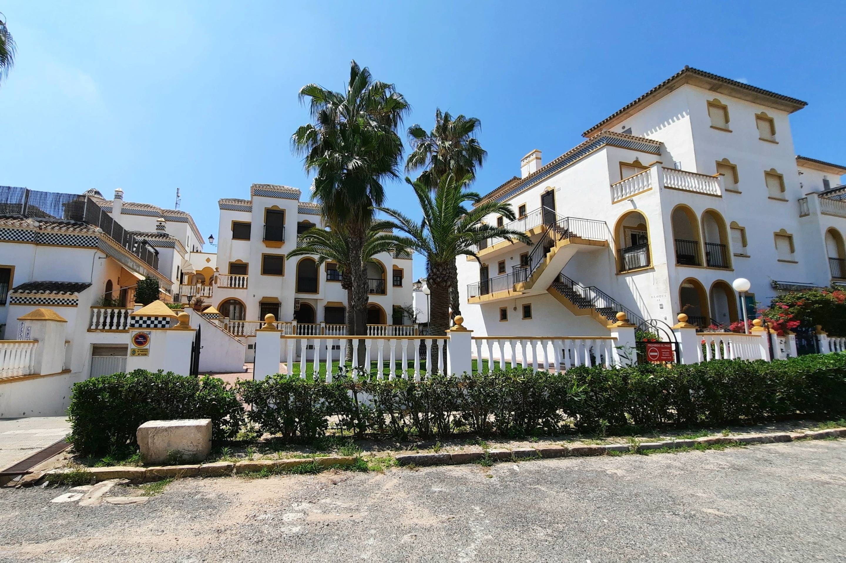 Entrance of the bungalow in La Mata, Torrevieja (view 26)