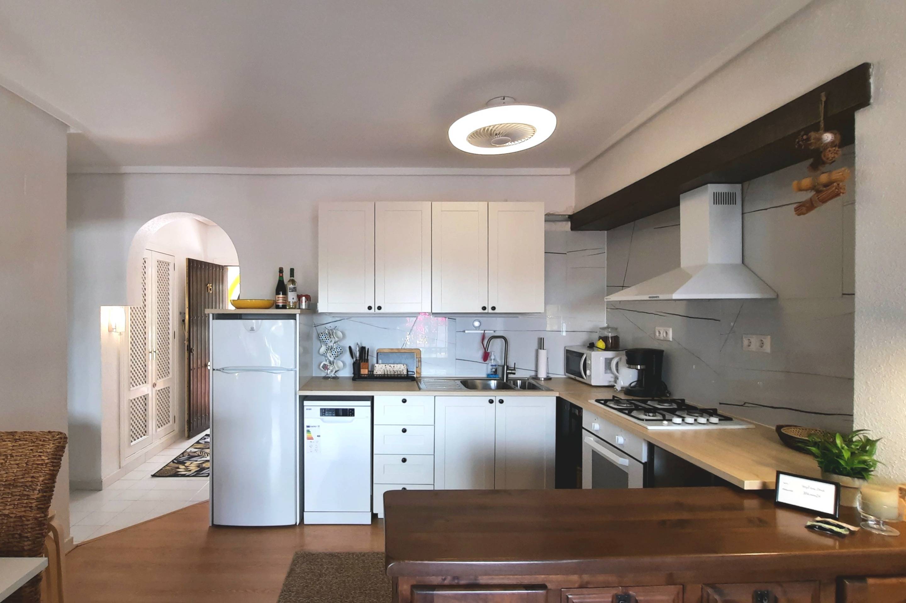 Second view of the bungalow interior, La Mata