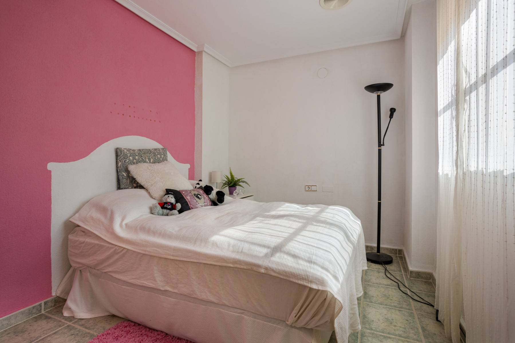 Another interior view of the villa, Urbanizaciones
