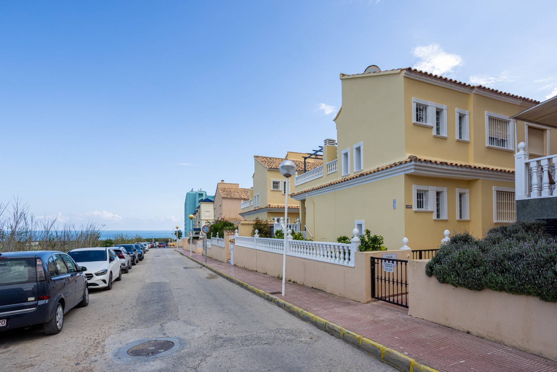 Entrance of the villa in Urbanizaciones, Guardamar Del Segura