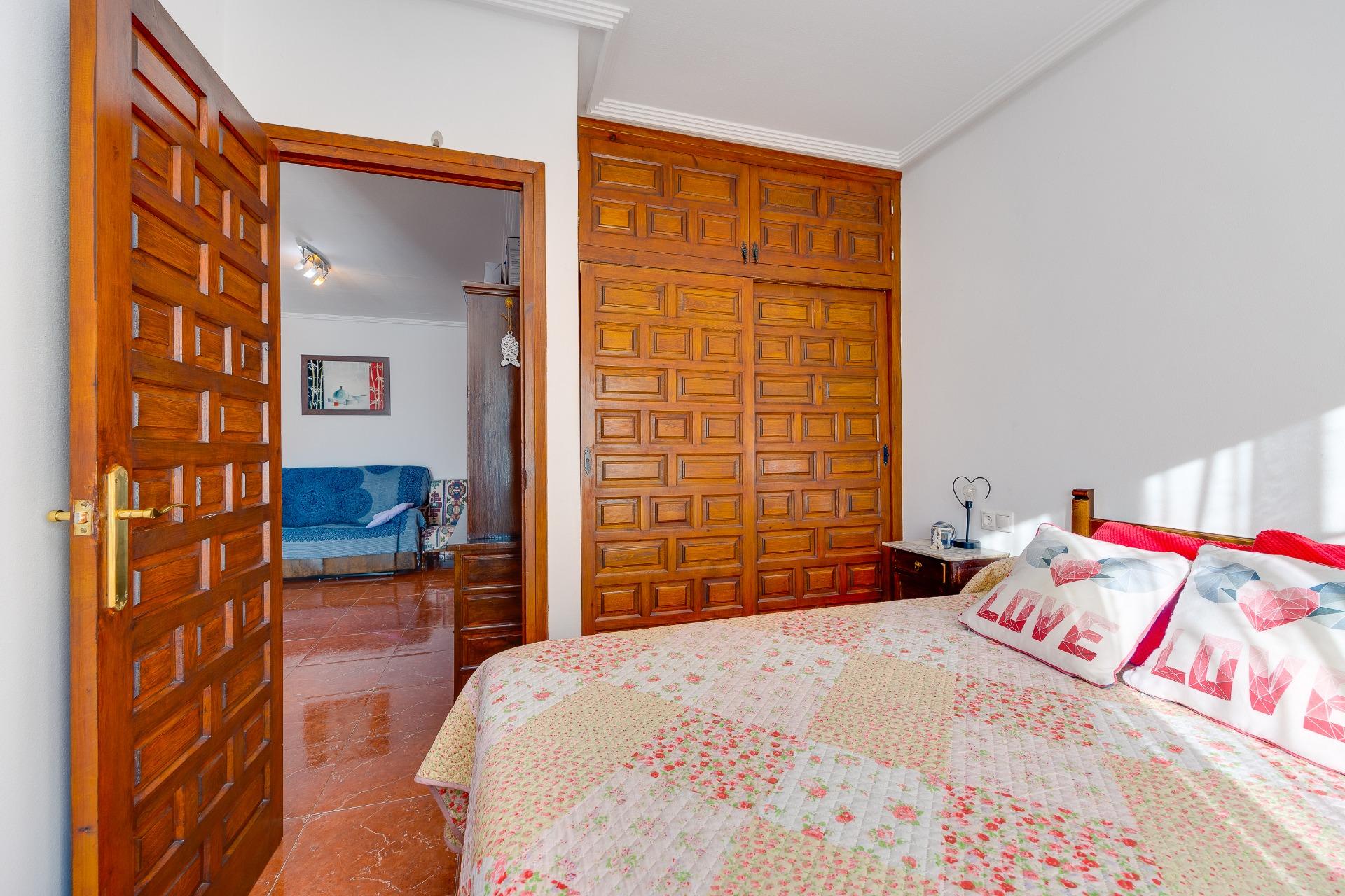Hallway of the villa in Playa de los Locos, Torrevieja (view 22)