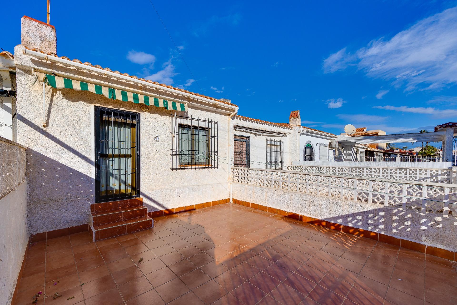 Hallway of the villa in Playa de los Locos, Torrevieja (view 32)