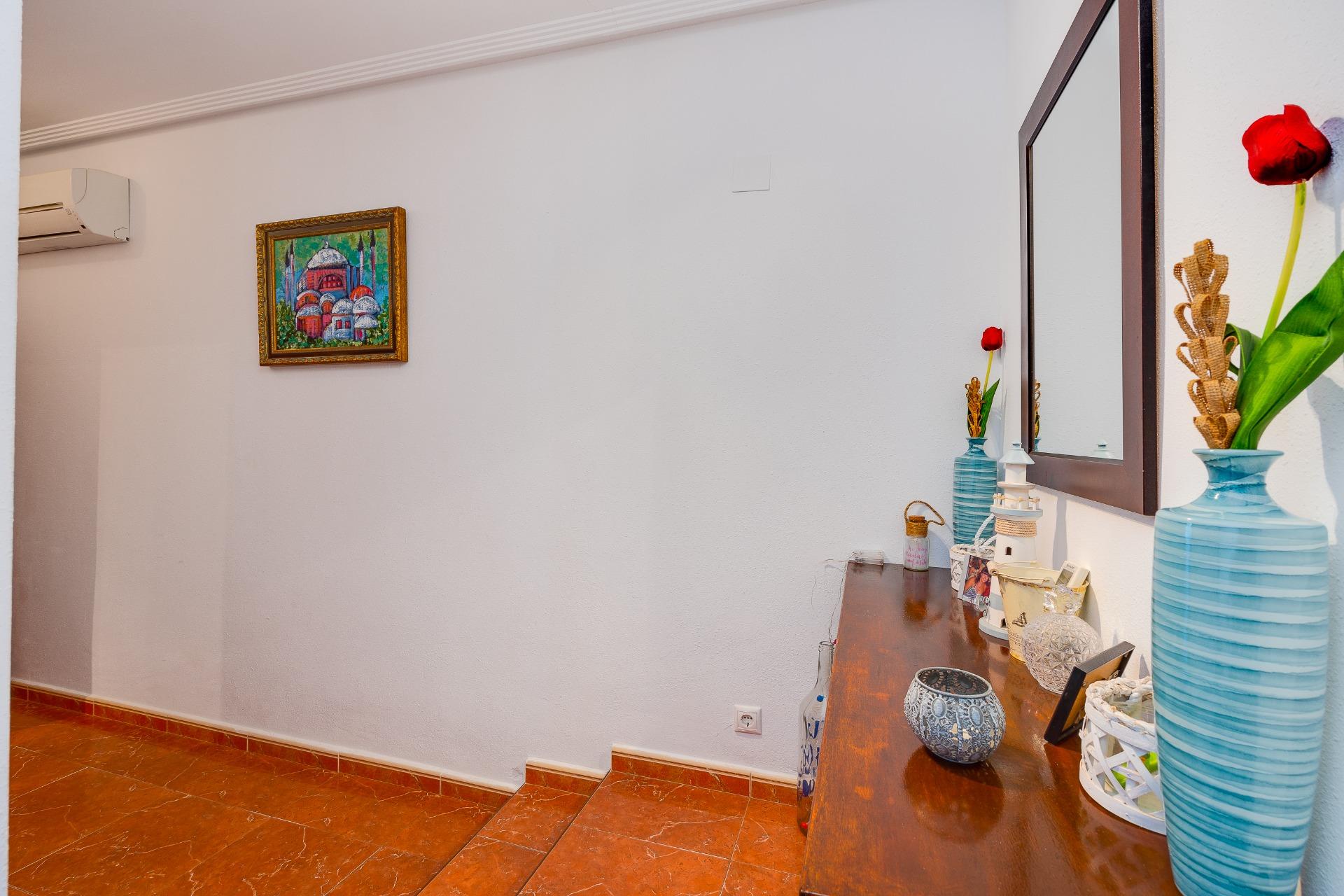 Entrance of the villa in Playa de los Locos, Torrevieja (view 36)