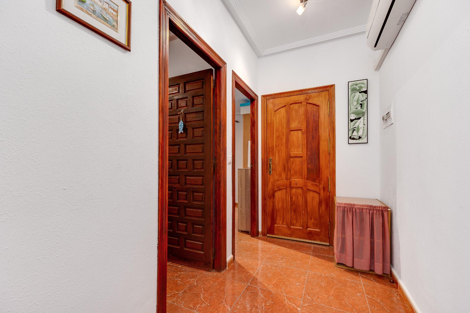 Parking area of the villa in Playa de los Locos, Torrevieja (view 37)